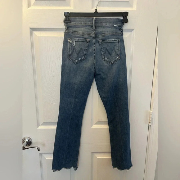 MOTHER Insider Crop Step Chew Denim Jeans High Rise Medium Wash Distressed 25 - Picture 6 of 7